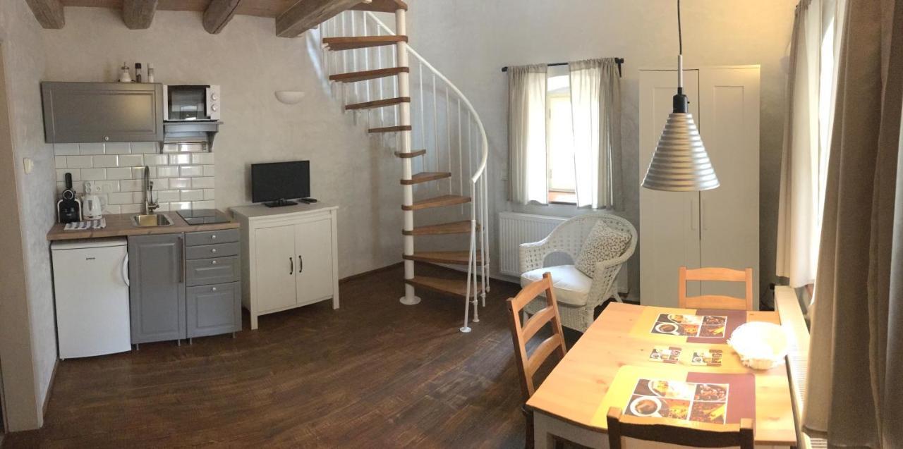 U Dr. Fausta Apartman Slavonice Kültér fotó