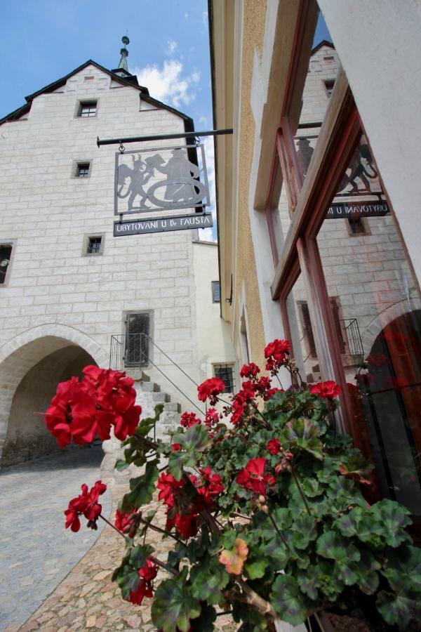 U Dr. Fausta Apartman Slavonice Kültér fotó